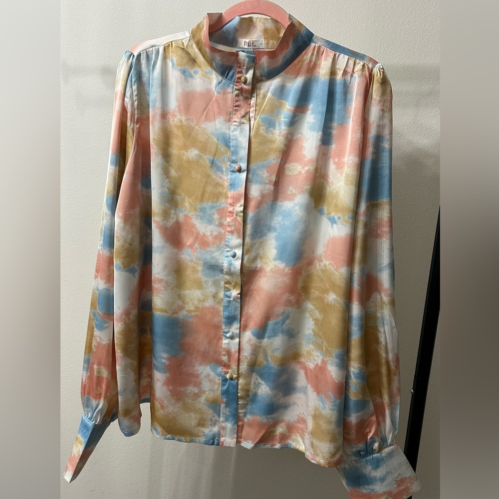 🌸 Pastel Cloud Print Oversize Blouse – NWT